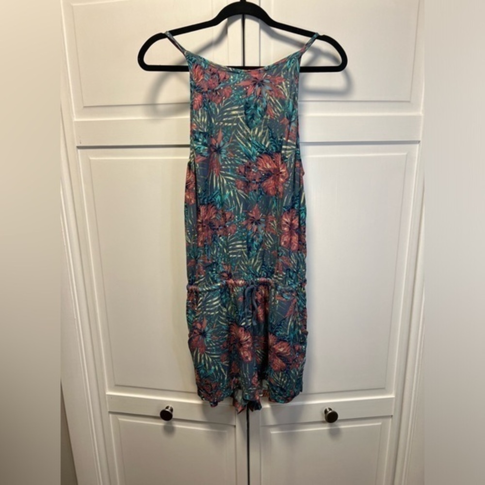 Roxy Floral Sleeveless Romper Size Women’s Medium Color Blue, Pink And Yellow